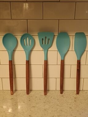 Zulay Non-Stick Blue Silicone & Wooden Handle Kitchen Utensil Set - 5 Piece